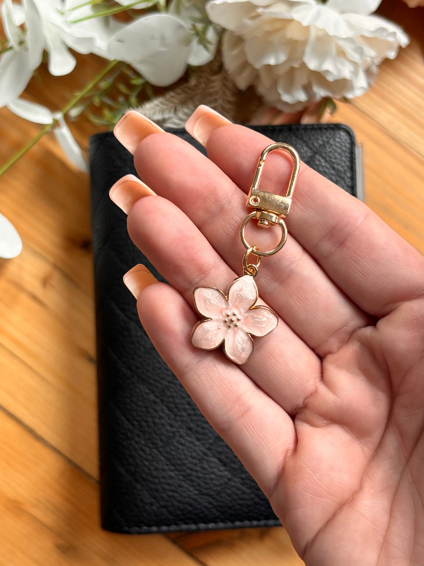 Floral Binder Anhänger – in Schwarz, Rosa oder Creme | Deko für Budget Binder & Cash Stuffing