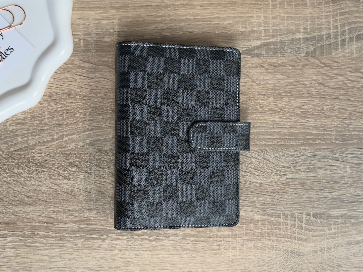 A6 Binder Karo schwarz- goldene Hardware